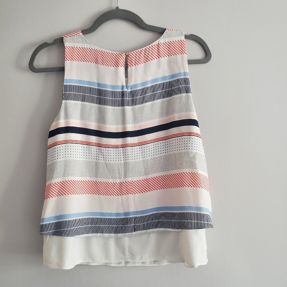 Elle Tank Red, White, and Blue Pattern Layered Size Small - Picture 4 of 8